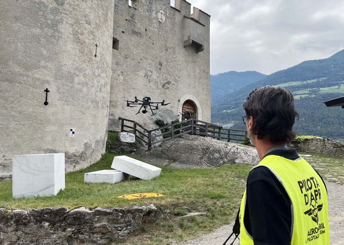 Thomas Drohnenflug Kastelbell low